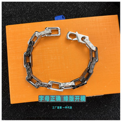 厂家直销 潮酷嘻哈约几何方形环扣粗链钛钢男式手链 日常百搭手环