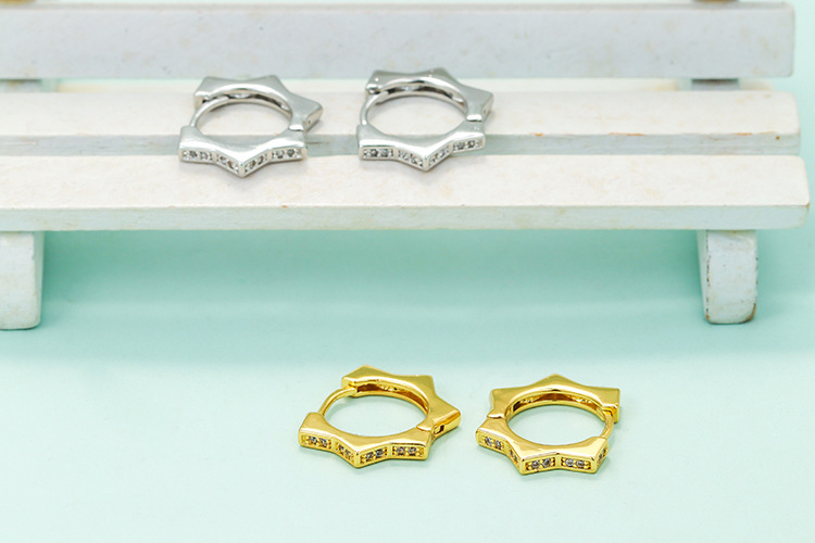 3g Weight Electroplating Gold Plating Process Copper Ear Needle Material Korean Style Inlaid Zircon Geometric Hexagonal Copper Ear Buckle Wholesale