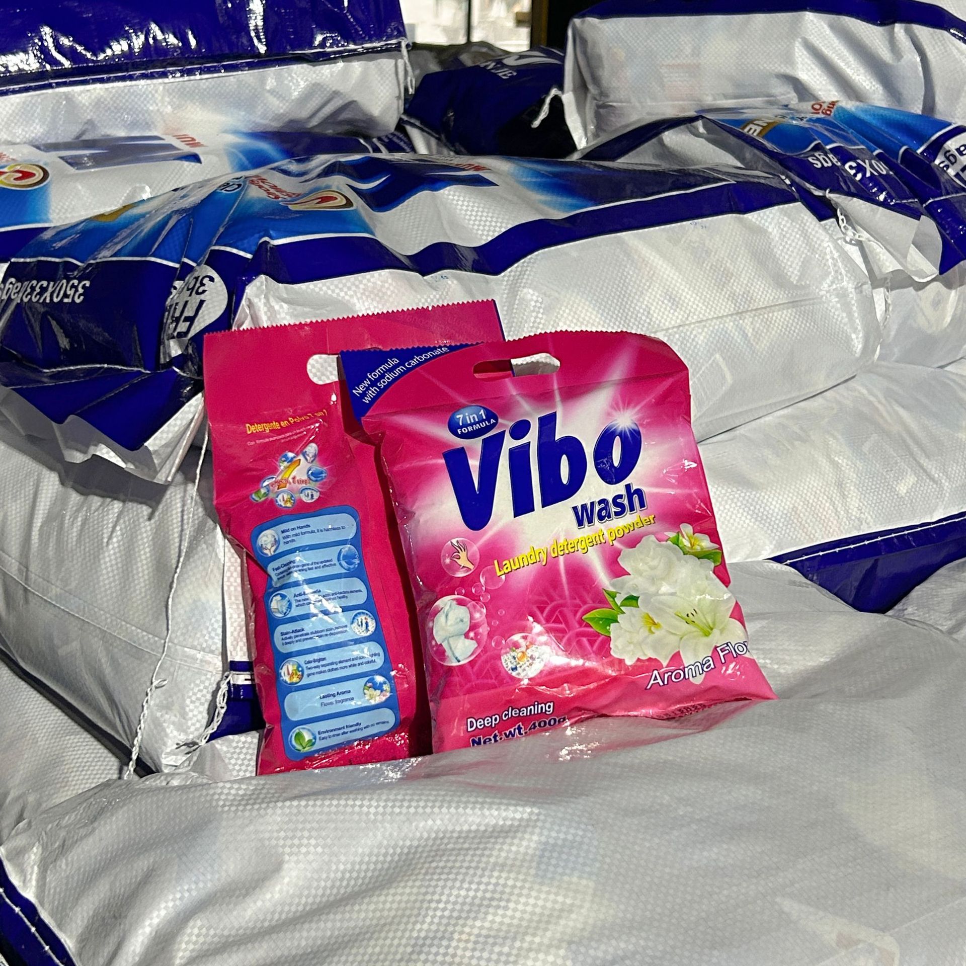 Detergente en Polvo Quitamanchas 400g Limpieza Profunda, Desengrasante, Sin Fósforo para Toda la Ropa image 4