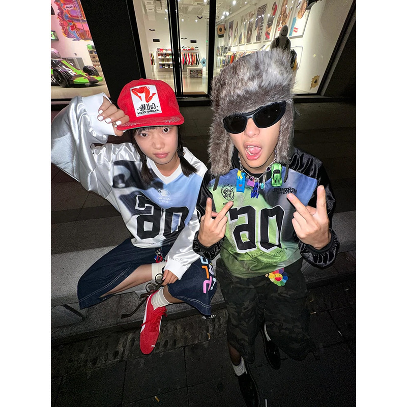 American Retro High Street Sports Satin Design V Neck Jersey Sweatshirt for Men and Women Loose Casual Long-Sleeved Tops