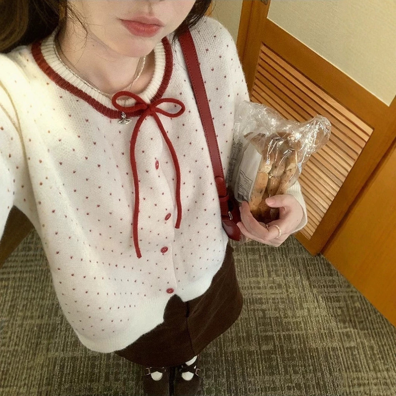 【Yangyang Family】Women's Cardigan Jacket with Heart Pattern Jacquard, Korean Style Sweater, Stylish Knitwear, Short Outerwear
