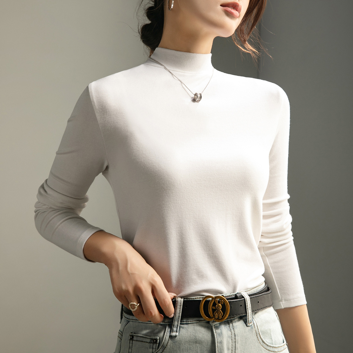 유백색