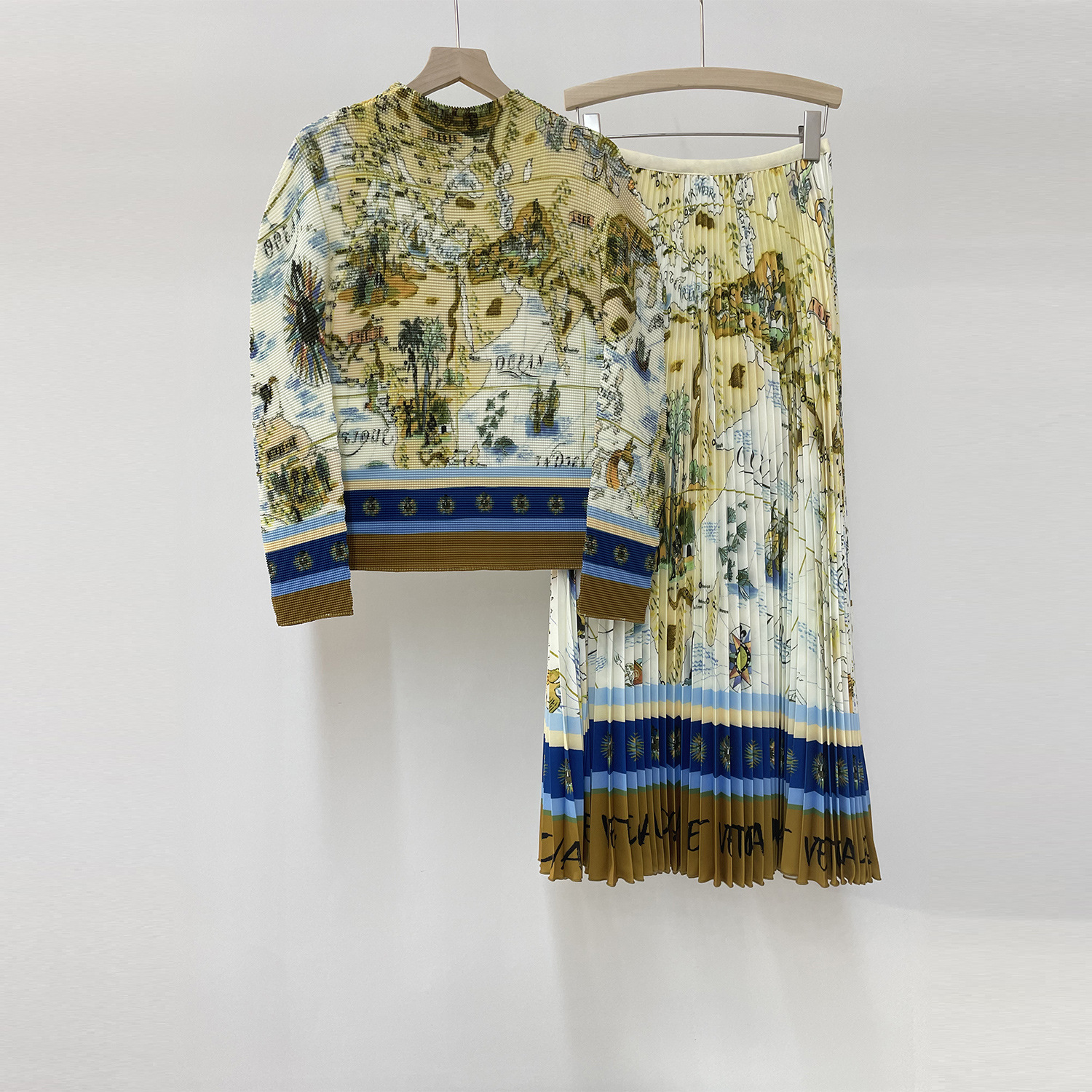 Autumn design elastic long-sleeve for leisure