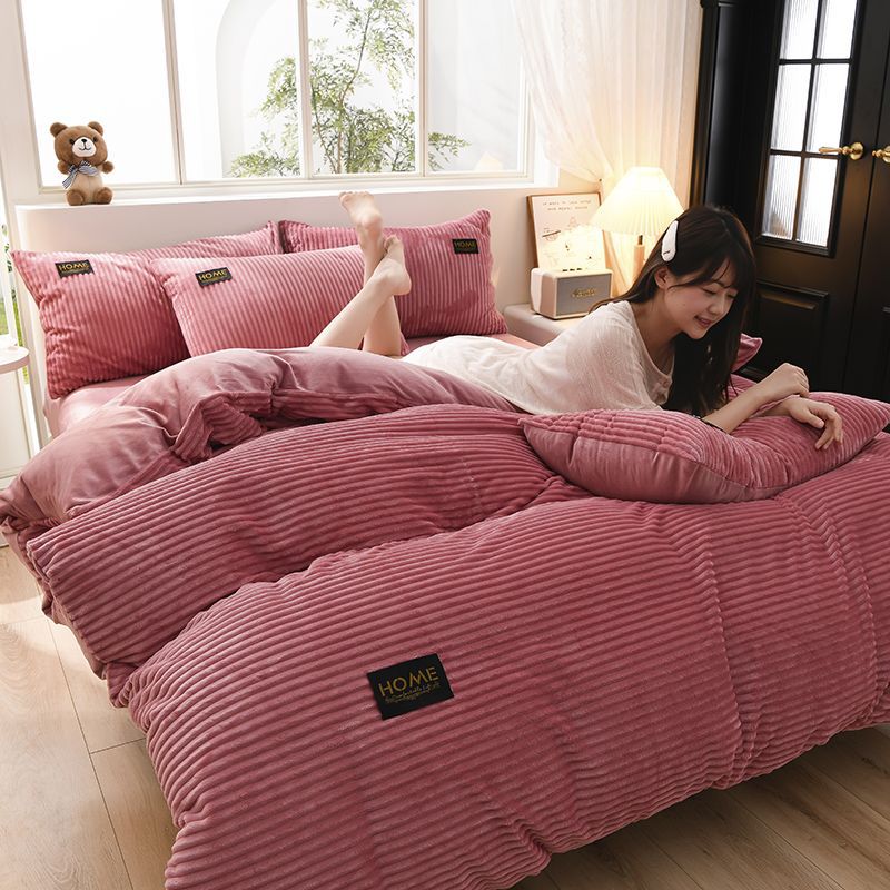 Quilt Cover + Bed Bed Sheets + Pillowcase Thickeneded Velvet Double-Sided Velvet Winter Magic Velvet Bedding Set Coral Velvet Quilt Cover