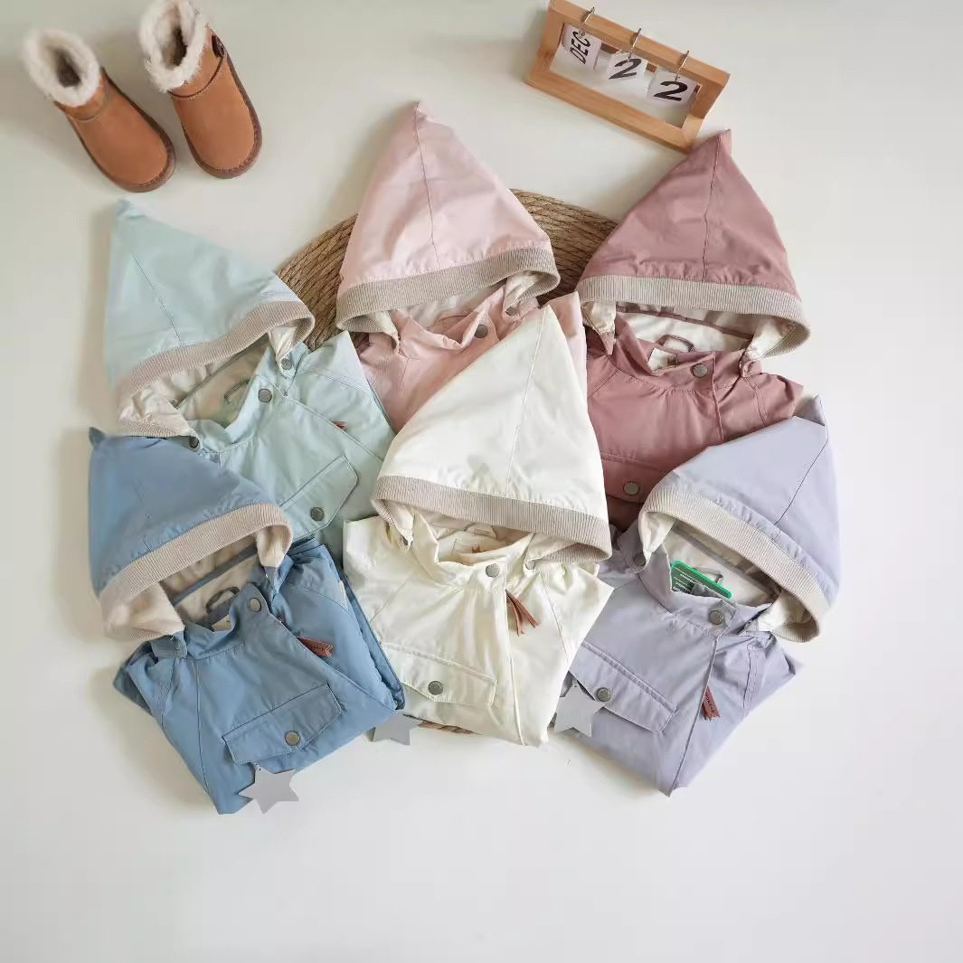 어린이 엘프 모자 윈드 브레이커 코트 2024 봄과 가을 새로운 소년과 소녀  방수 방풍 러스크 옷