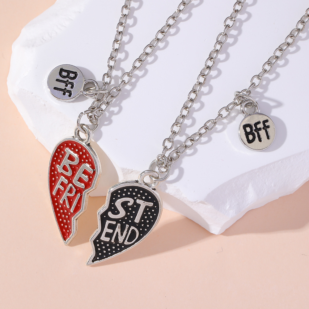 16g Weight Zinc Alloy Pendant Material Pendant Necklace Classification Zinc Alloy Chain Material cable chain Chain Type 1 Set Quantity Holiday, Daily Occasion Alloy Material Valentine'S Day Festival Letter, Heart Shape Pattern All Seasons Season Unisex Gender Enamel Design Cute Style Cute Letter Heart Shape Alloy Cable Chain Pendant Necklaces Wholesale 7