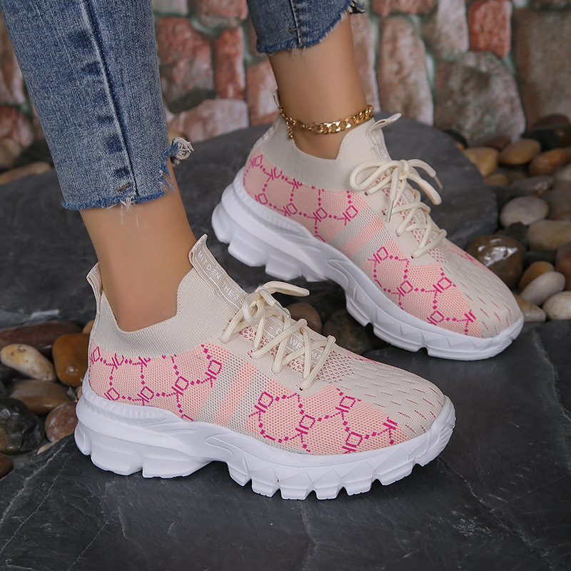 Sport Shoes Image 6