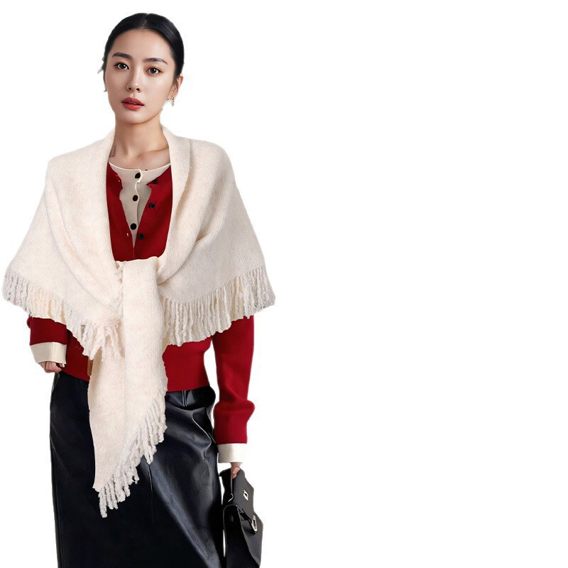 三角大披肩女羊毛外搭新款秋冬季保暖围巾|undefined