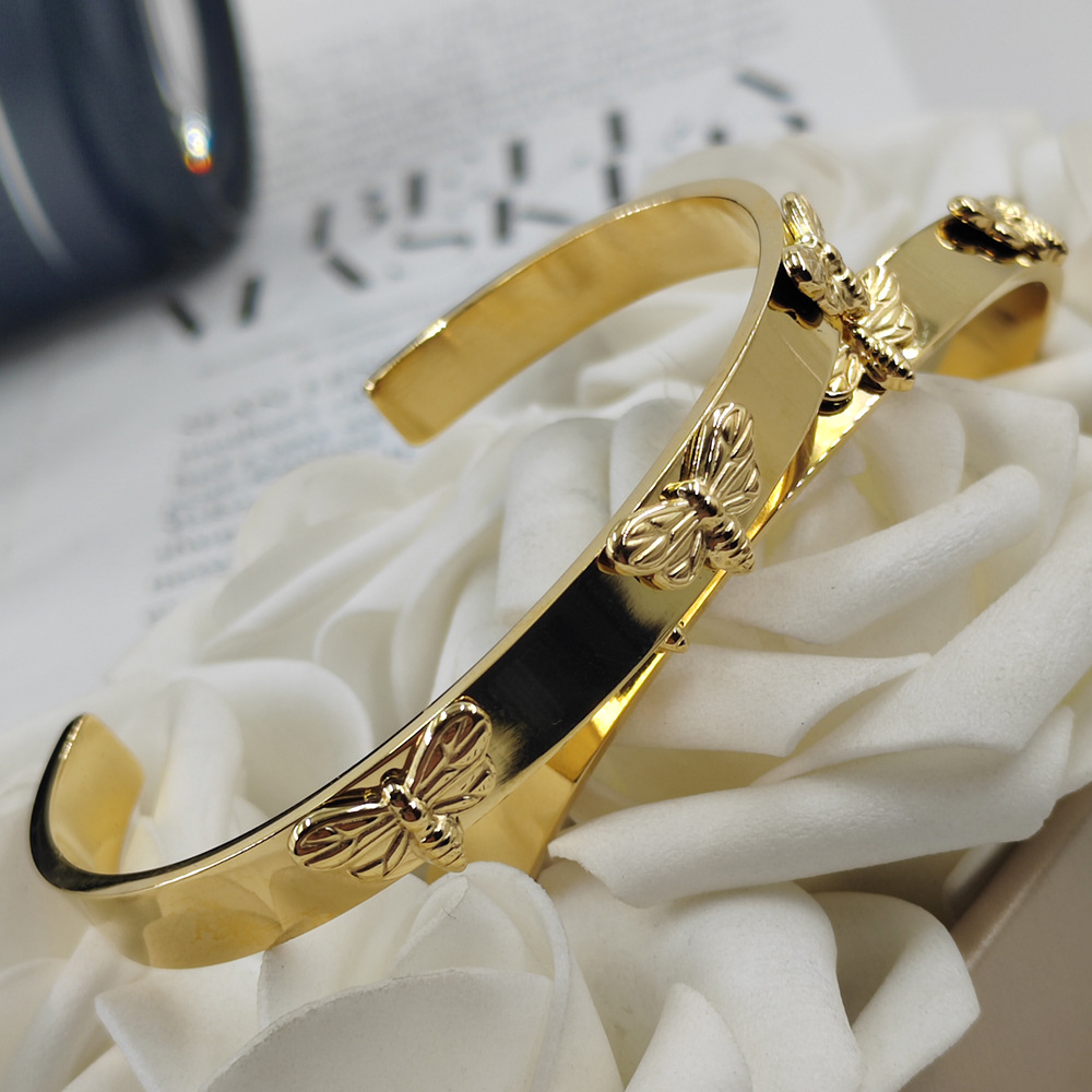 Vintage Style Dragonfly 304 Stainless Steel 18K Gold Plated Cuff Bracelets In Bulk display picture 3