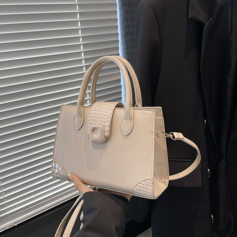 Bolso de moda de alto valor 2025, nuevo diseño de nicho de primavera, bolso de hombro, bolso pequeño