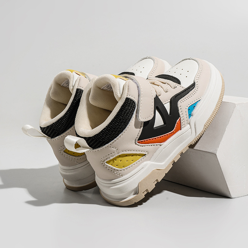 Hohe Kinderschuhe, Obermaterial aus Leder mit weicher Sohle, Sportschuhe für Mädchen, trendige mittelgroße Jungenschuhe, 2023 für Kinder_voghion.com