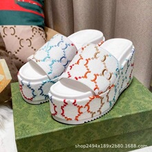 酷家刺绣厚底坡跟拖鞋女 2022新款松糕跟超厚底增高外穿一字拖