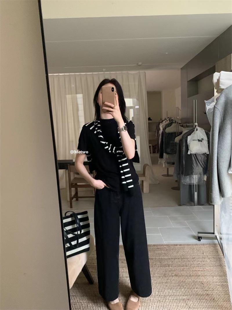 검은색