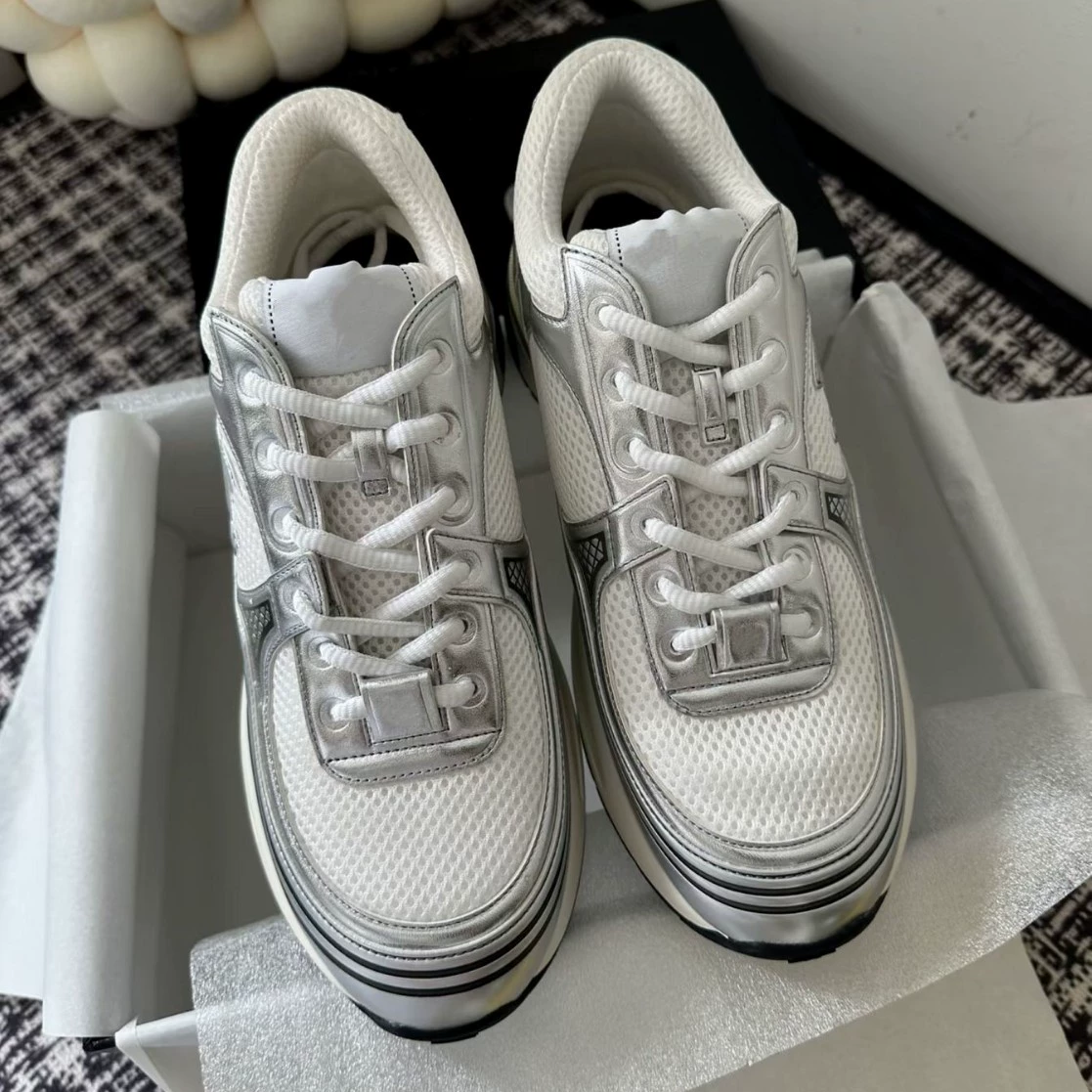 Высокий уровень кроссовок Silver Horn King, новые шнуры, толстая подошва, универсальные dad shoes, сетчатые кроссовки на шнуровке для женщин