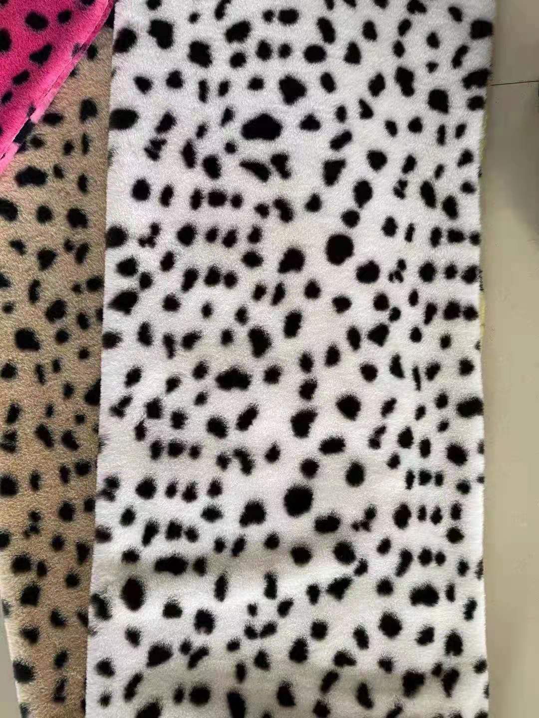 500克全涤小兔毛印花仿兔毛绒狗点豹点服装玩具绒布工厂植绒布