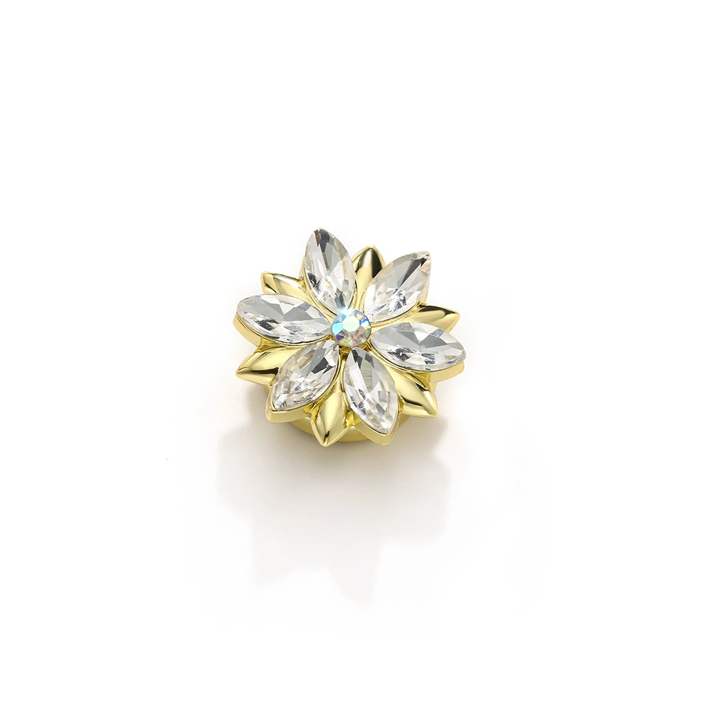 Украшение для рубашки (button cover), стразы и жемчуг, акцент 14k, клипса, 9 дизайнов
