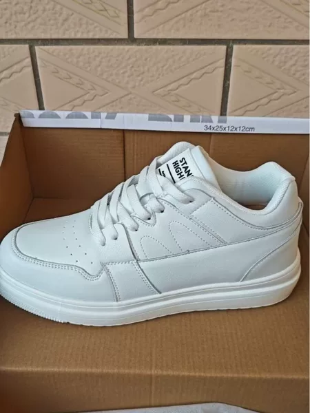 Cross-border sneakers with invisible internal height increase 4.6.8.10