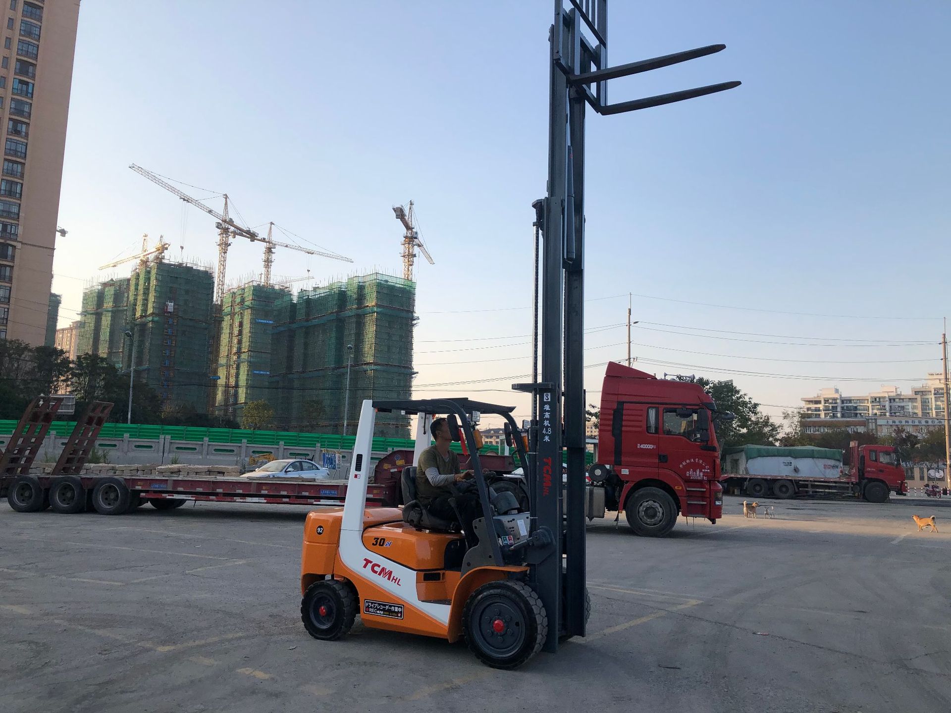 TCM3吨二手叉车出售.升高3节4.5米