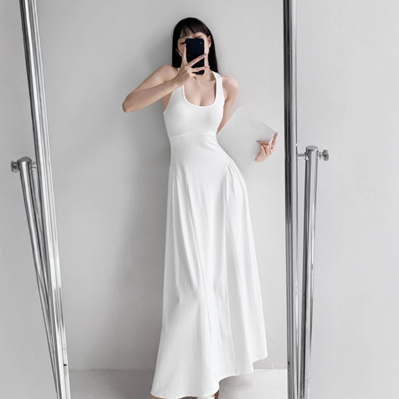 Autumn 2025 New Pure and Comfortable U-Neck Low-Cut Back Hollow Design High-Waisted Sleeveless Long Dress Autumn 2025 New Pure and Comfortable U-Neck Low-Cut Back Hollow Design High-Waisted Sleeveless Long Dress
