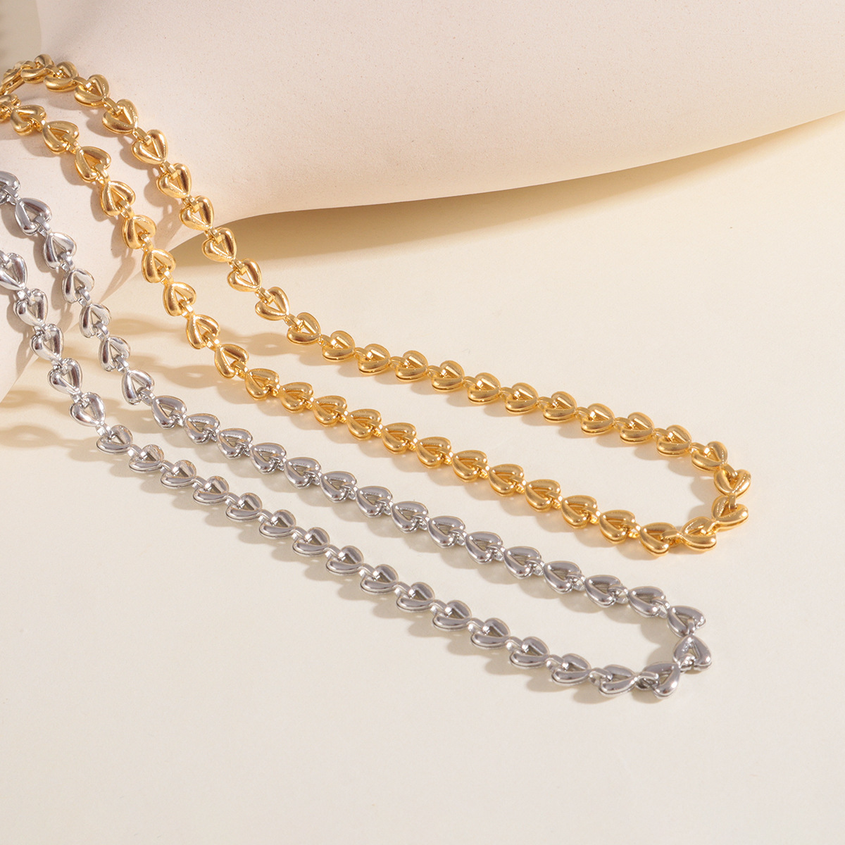 6g Weight Jewelry Set Classification 1 Piece Quantity Daily Occasion 304 Stainless Steel Material Heart Shape, Solid Color Pattern Women's Gender Chain Design Elegant Style Wholesale Jewelry Elegant Heart Shape Solid Color 304 Stainless Steel Chain Jewelry Set 5