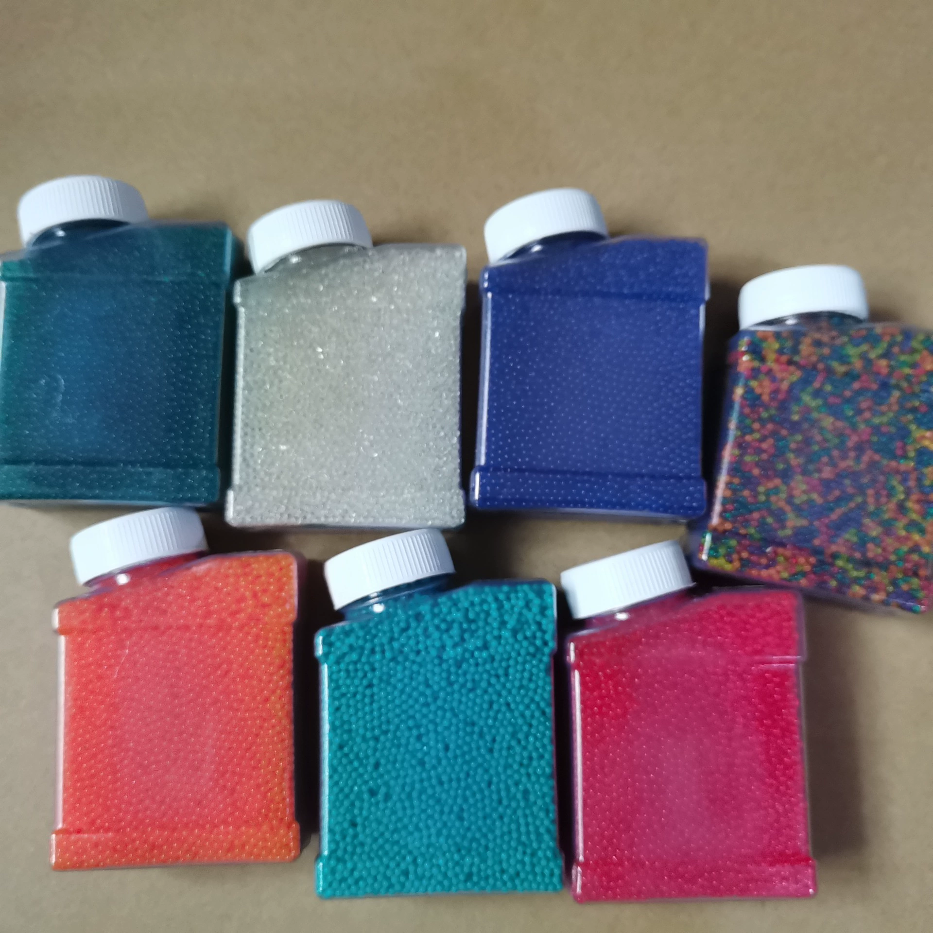 Водяная бомба 7-8 мм в бутылках Хрустальная бомба пузырь большая бусина трансграничная жесткая Водяная бомба Квадратная бутылка упаковка 100 г светящаяся Водяная бомба