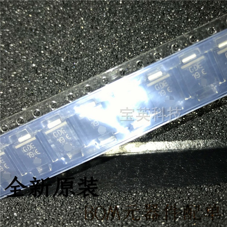 SMCJ5.0A 丝印:GDE ESD瞬态/TVS二极管5.0V IC芯片 SMC(DO-214AB)