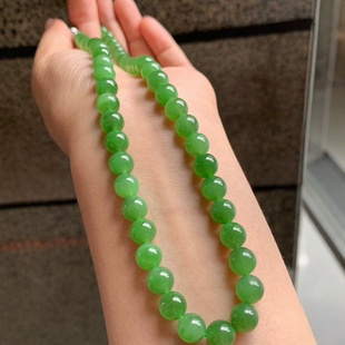 Jin Yu Tang Xinjiang Hetian Jade Jasper Fruit Yang Green Necklace Bright Color Jade Delicate Oily