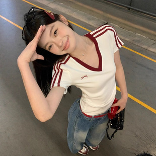 ��ʽ����LײɫV�I���ö���T��Ů�ļ�2025�¿�С���������̿�����