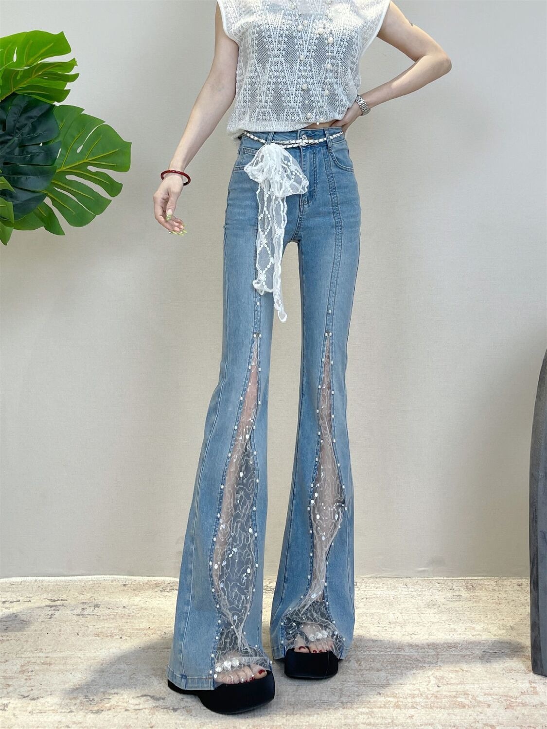 蕾丝拼接微喇牛仔裤女夏薄款新款裤子烫钻修身显瘦高腰喇叭裤潮