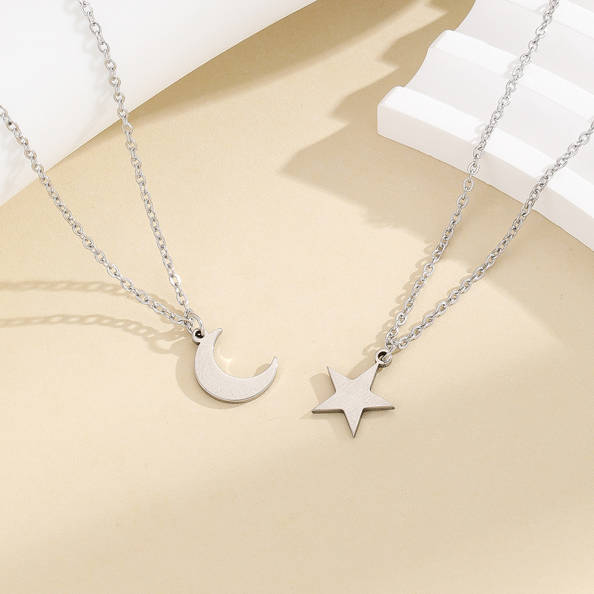 Simple Style Star Moon Stainless Steel Polishing Pendant Necklace display picture 1