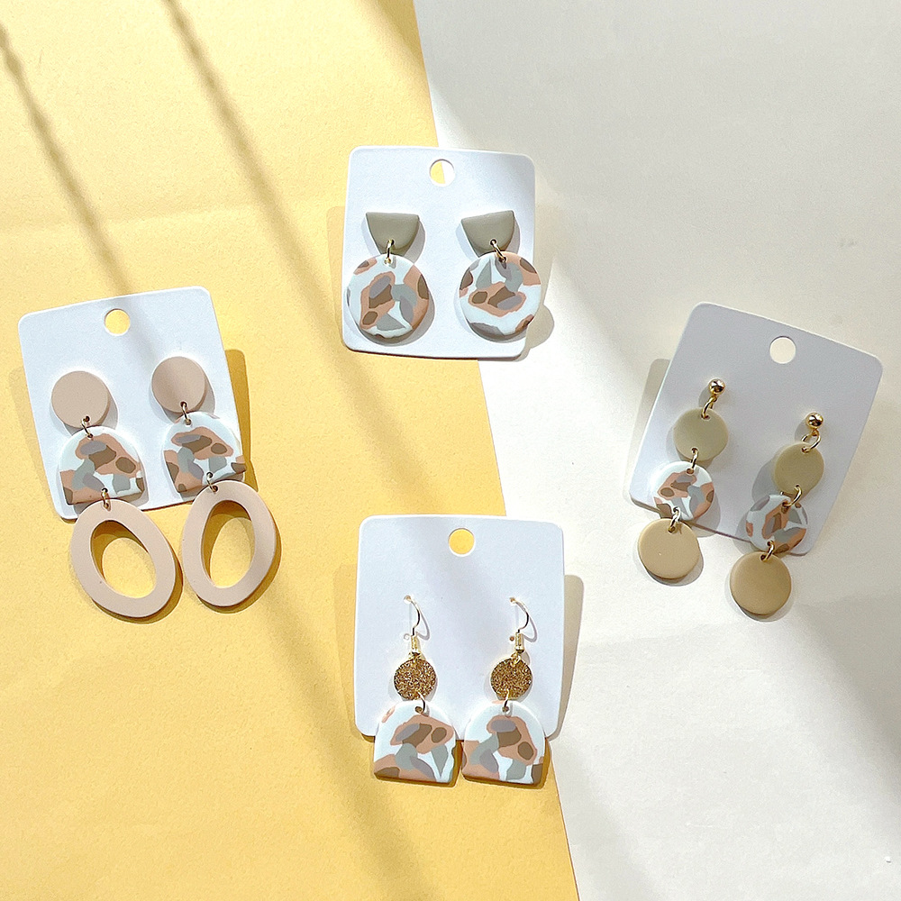 1 Pair Elegant Geometric Soft Clay Women's Drop Earrings display picture 2