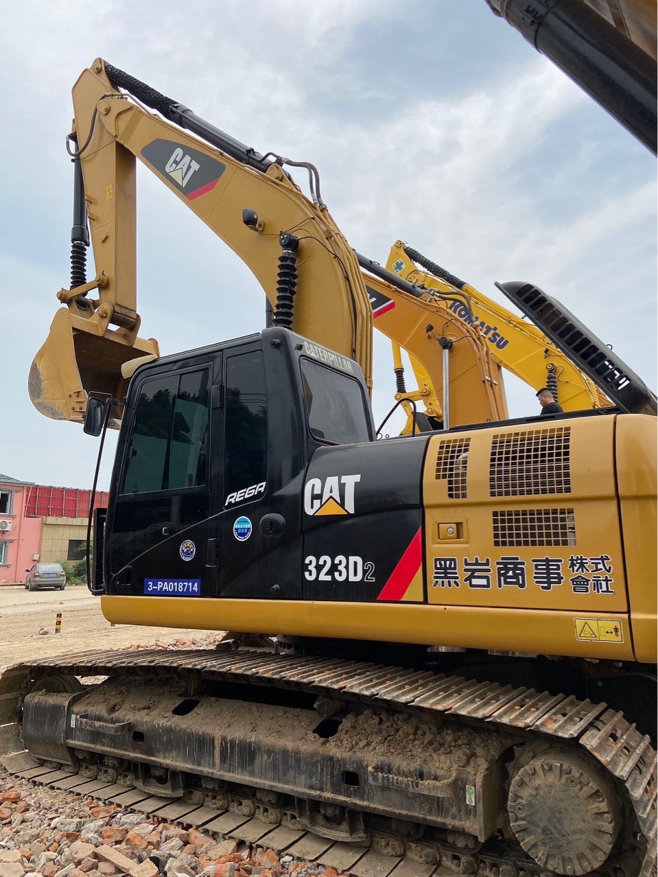 Carter 323 Excavadora Vehículo importado de segunda mano 2022 Precio $18,000