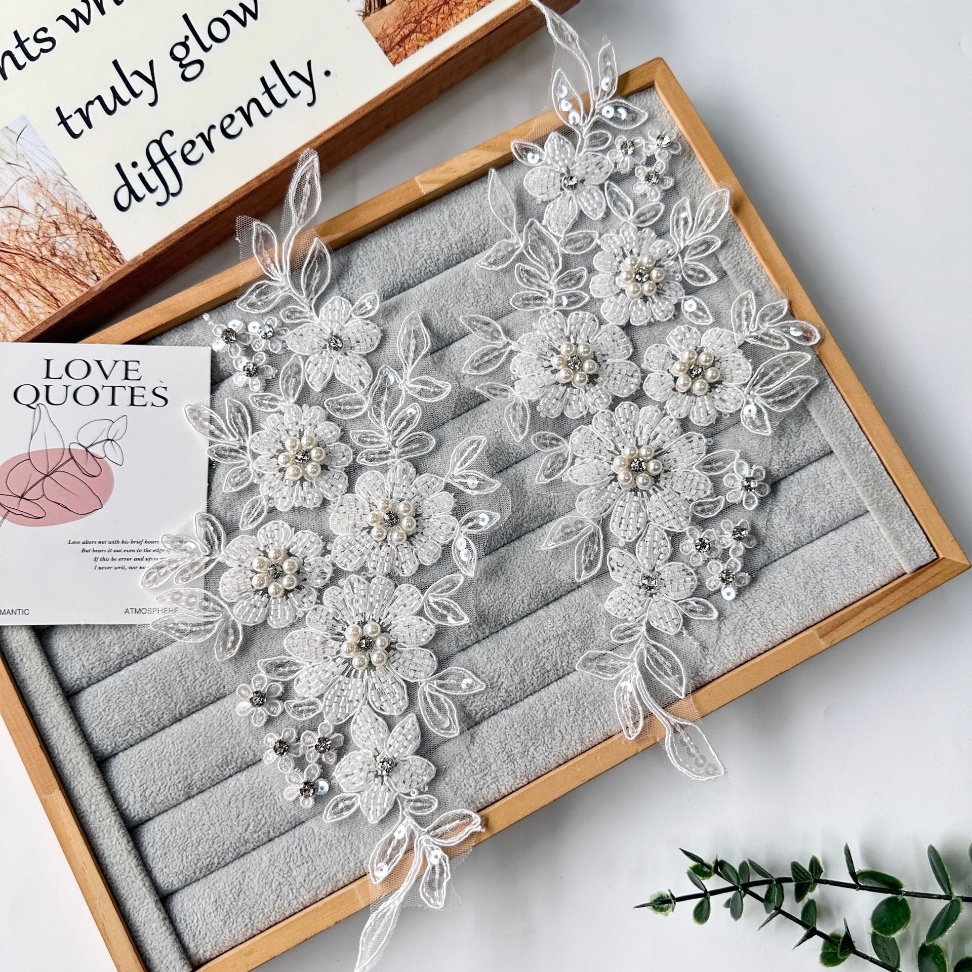 Tela de encaje con bordado floral de lentejuelas multicolor para vestidos, trajes de gala y materiales de decoración de bolsos. image 5