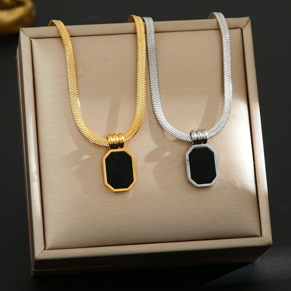 All-body titanium steel European and American cross-border black long square brand necklace female niche design clavicle chain real gold electroplating jewelry