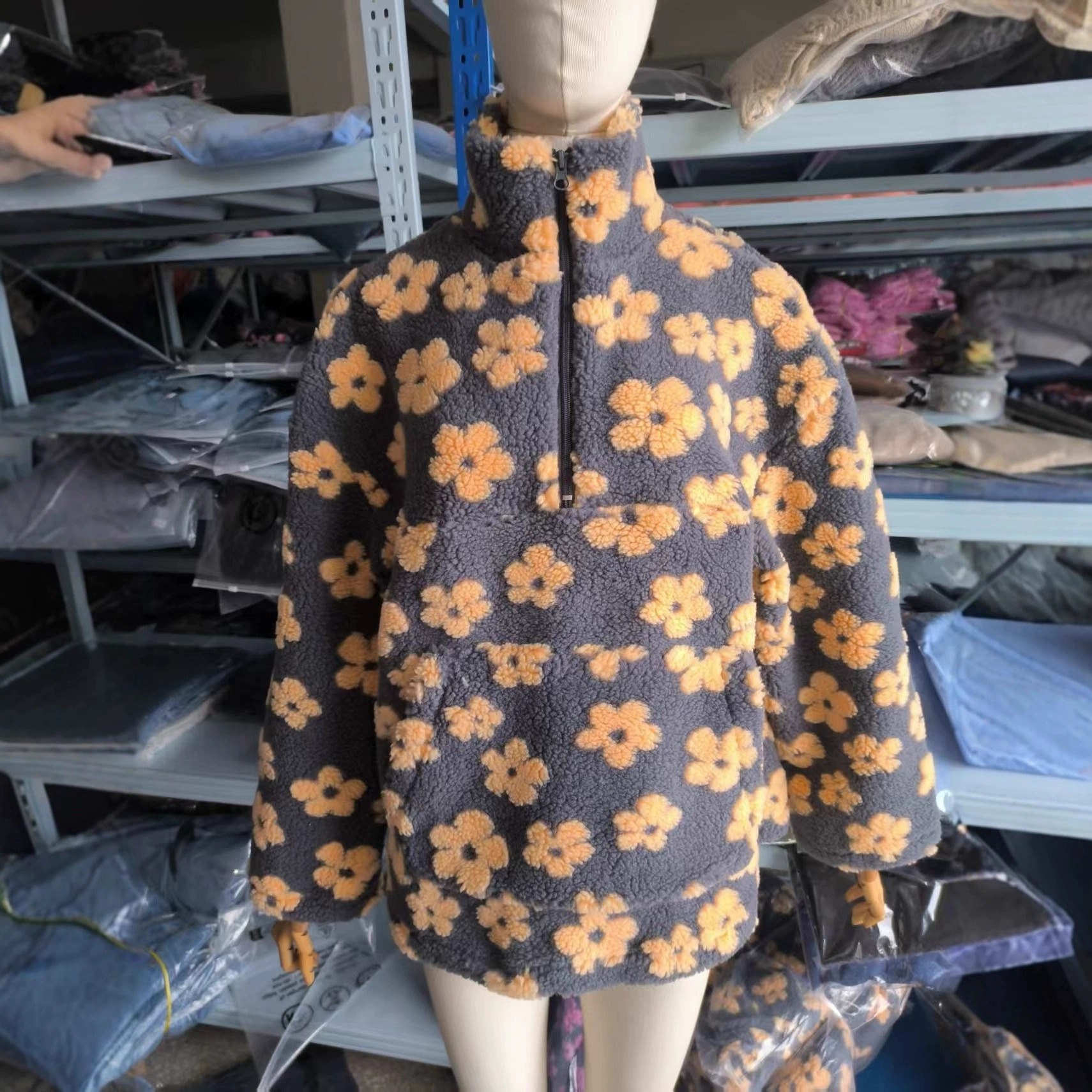 Европейская и американская трансграничная женская одежда 2025, новая осенняя мода, свободная толстовка на молнии с принтом из искусственного овечьего волоса, топ с длинными рукавами