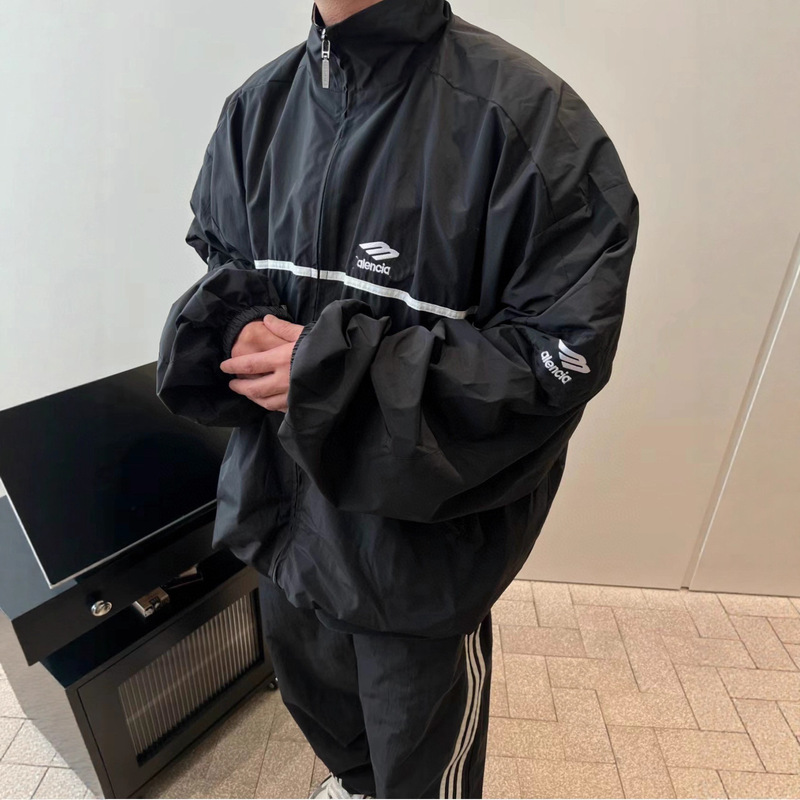 外贸跨境正确高品质B家3M刺绣拼接冲锋衣夹克立领外套男女同款|undefined