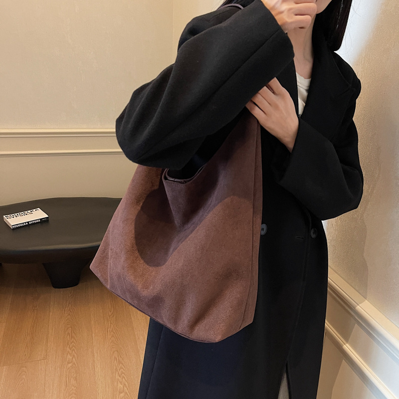 Estudiantes de clase de gran capacidad bolsas de mano para mujeres 2024 nueva moda simple bolsas de hombro casuales bolsas de mujer