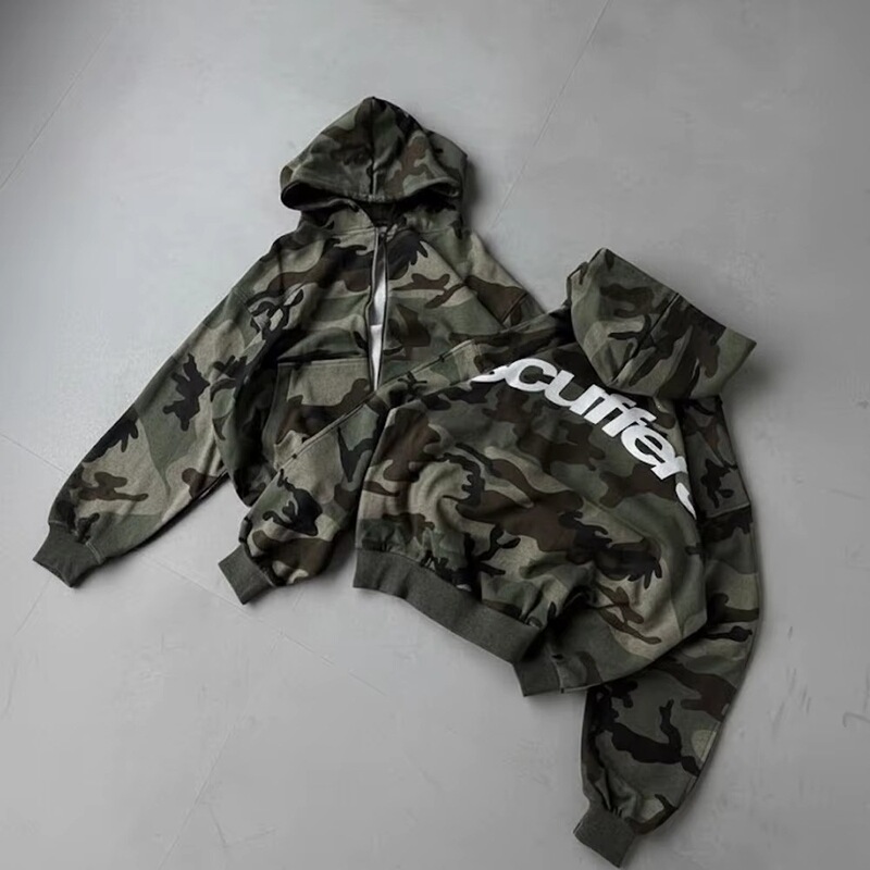 2026 European and American trendy camouflage half-zip hooded sweatshirt for men and women, with large letters on the back, loose fit, drop shoulder, short pullover style