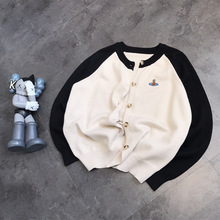 24�紺Ů��������ǲ�ɫ�̽����_���n�挒��ƴɫ�A�I�~��ë������