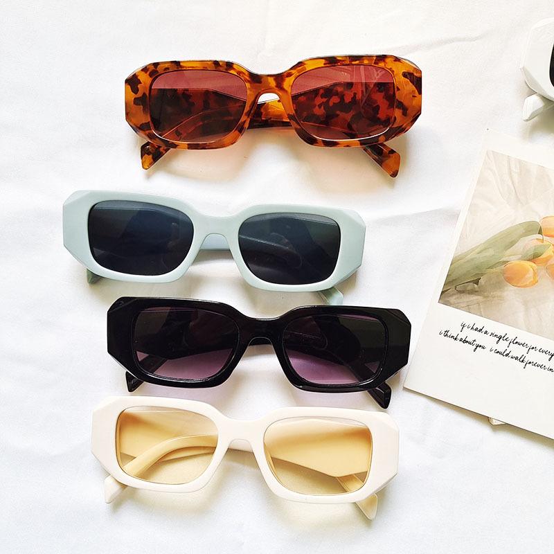 Butterfly Frame Glasses Style Outdoor, Travel Occasion Basic Leopard PC UV400 Protection Butterfly Frame Full Frame Women's Sunglasses
