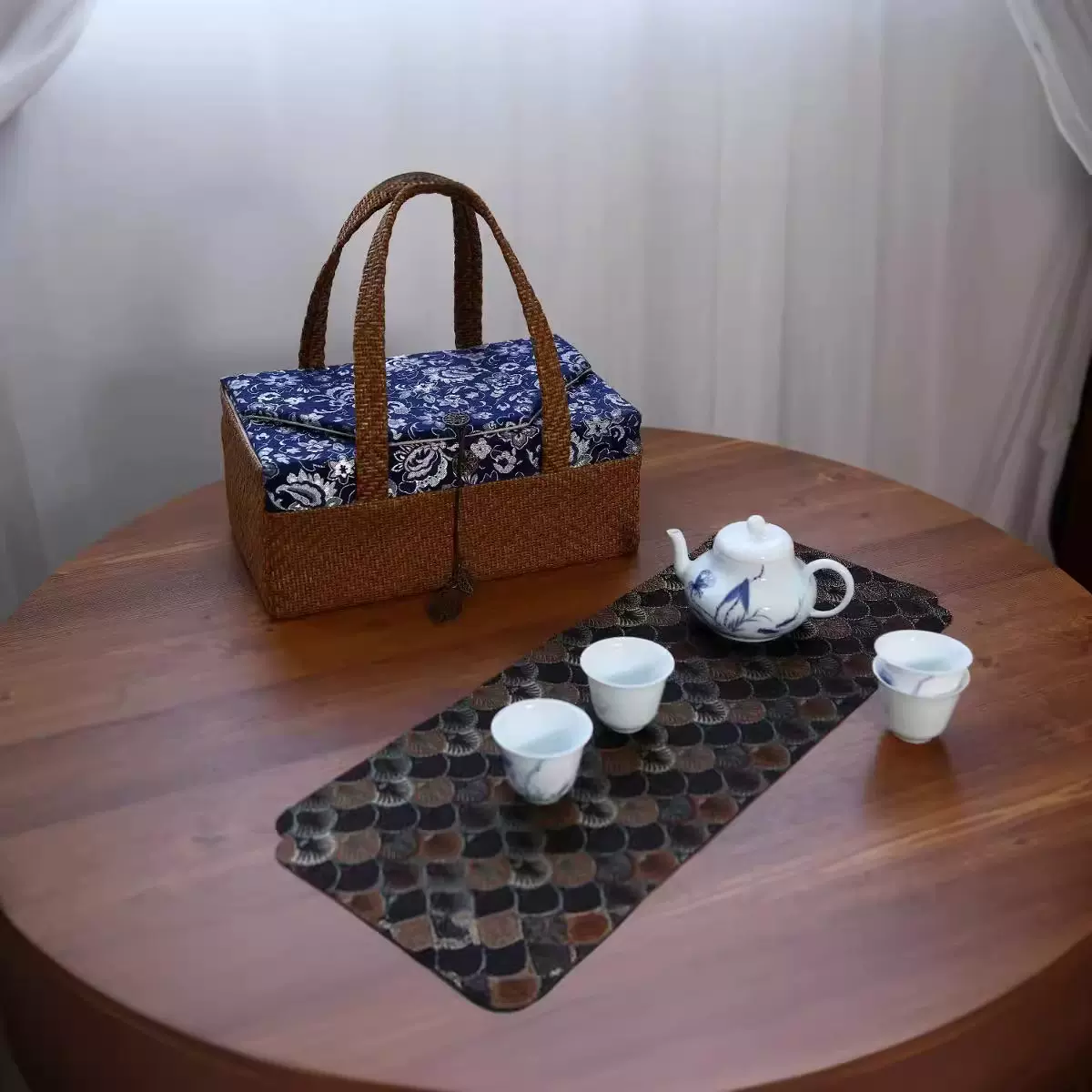 淘瓷八中式简约陶瓷旅行茶具套装一壶二四六杯便携编藤盒布艺
