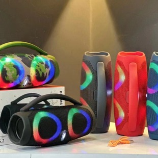 Foreign trade cross-border hot BOOMS BOX3 MINI RGB small god of war three generation Bluetooth speaker FM