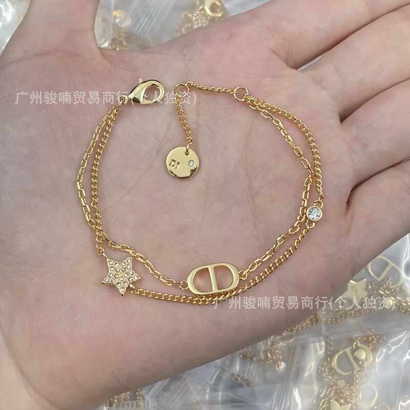 High-End D-Brand Full Diamond Letter Cd Star Double-Layer Bracelet for Women with a Pig Nose Design, Wholesale for Women