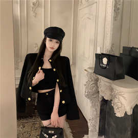 新款秋装轻奢金扣西服女小香风设计感垫肩上衣开衫外套法式黑色