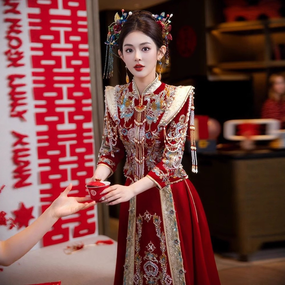 Velvet Bride Xiuhe Suit 2025 New Chinese Wedding Dress for Marriage Toasting, Slimming Wedding Gown for Petite Women