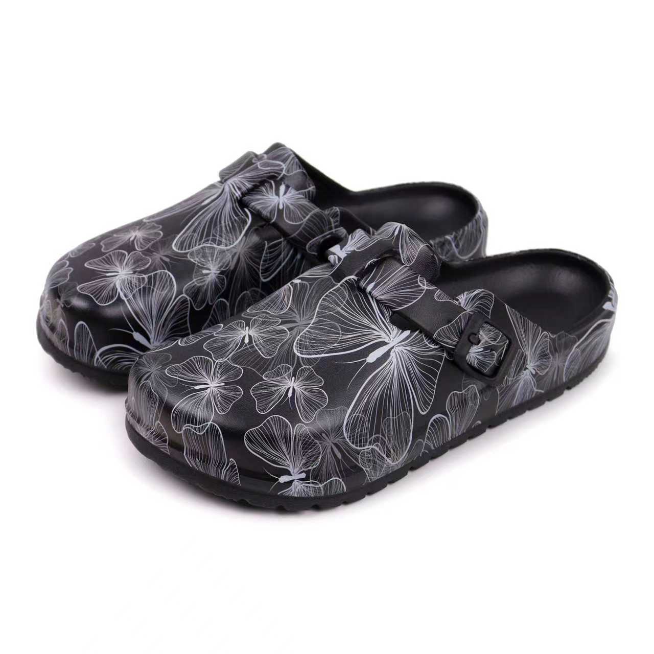 검은색과 흰색 나비