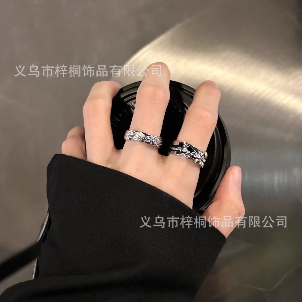 Dark Style Starburst Ring for Women, Niche Design, Simple and Luxurious, Versatile, Cool Style, High-End Feel, Open Ring