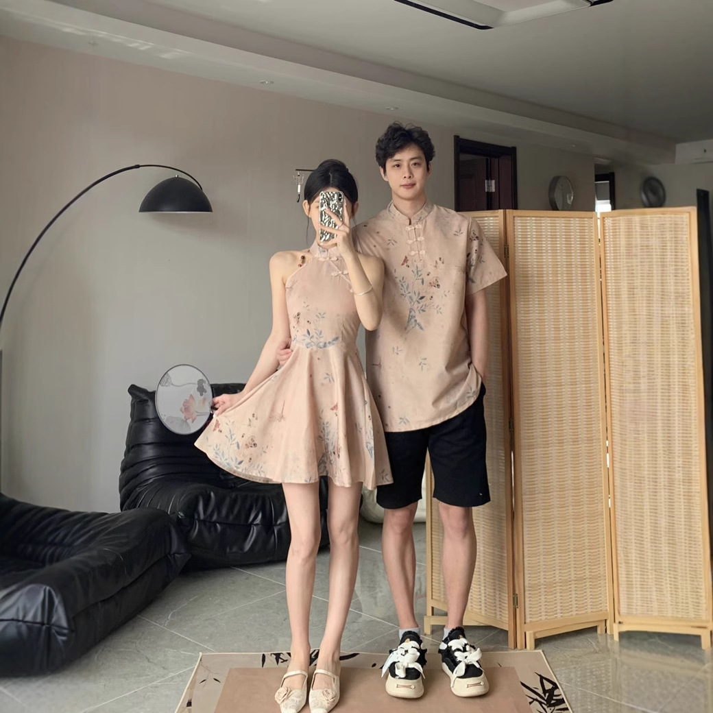 GUOFENG 커플의 여름 새로운 골동품 목 교수형 목 개선 된 버클 원피스 컬러 우아한 사이버 연예인 반팔 셔츠