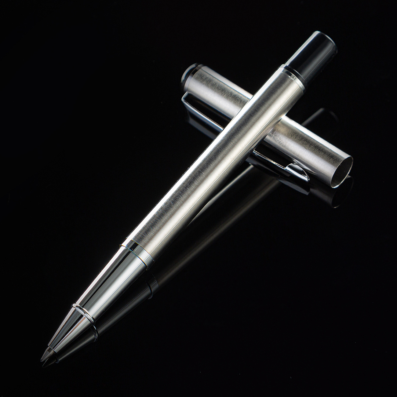 Pluma de firma de metal en stock pluma de regalo negro al por mayor de negocios pluma de gel imprimible logotipo Bolígrafo De Metal