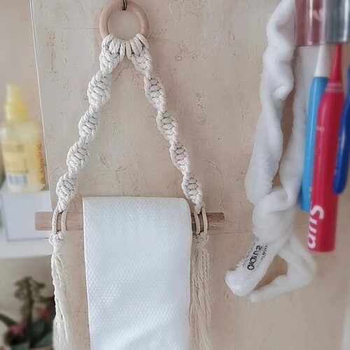 Nordic Style Wall-mounted Wooden Rod Cotton Rope Paper Towel Holder and Towel Rack Shelf for Bedroom Living Room Hand-woven Homestay Decor Tapestry
